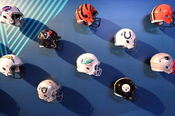 Best Looking NFL Helmets: Top Designs That Stand Out Best Looking Nfl Helmets